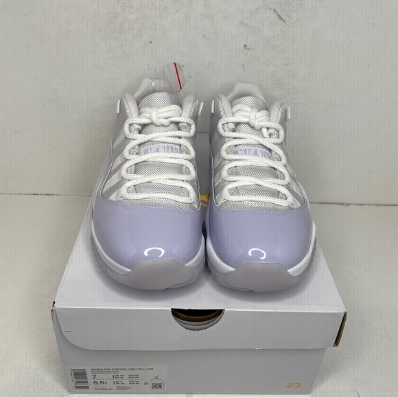 Nike Air Jordan 11 Retro WMNS “Pure Violet” - Picture 2 of 4